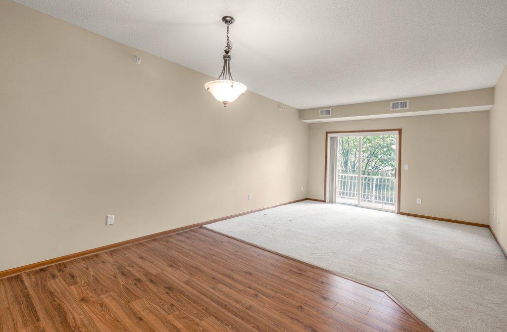 114200 Hundertmark Road, Unit 110 Chaska, MN 55318 - Photo 3 of 26