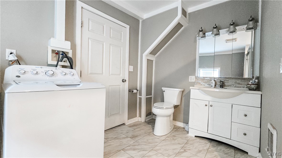 656 Stump Road Skaneateles, NY 13153 - Photo 17 of 41