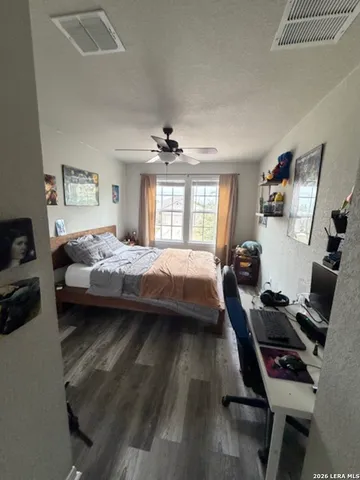 $2,790 | 209 Broken Antler, San Antonio, TX 78253