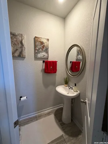 $2,790 | 209 Broken Antler, San Antonio, TX 78253