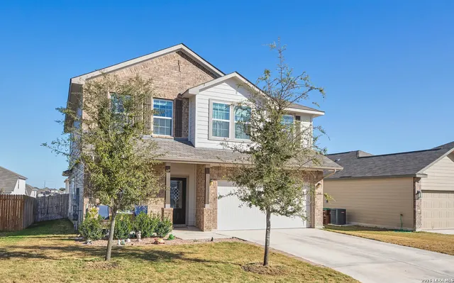 $2,790 | 209 Broken Antler, San Antonio, TX 78253