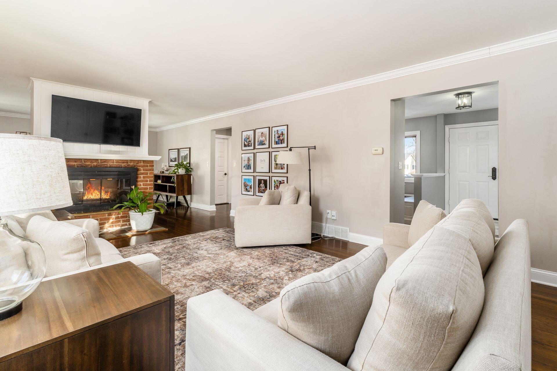 2057 Chardon Road Columbus, OH 43220 - Photo 12 of 42 023_057 Chardon Rd - 055-Edit