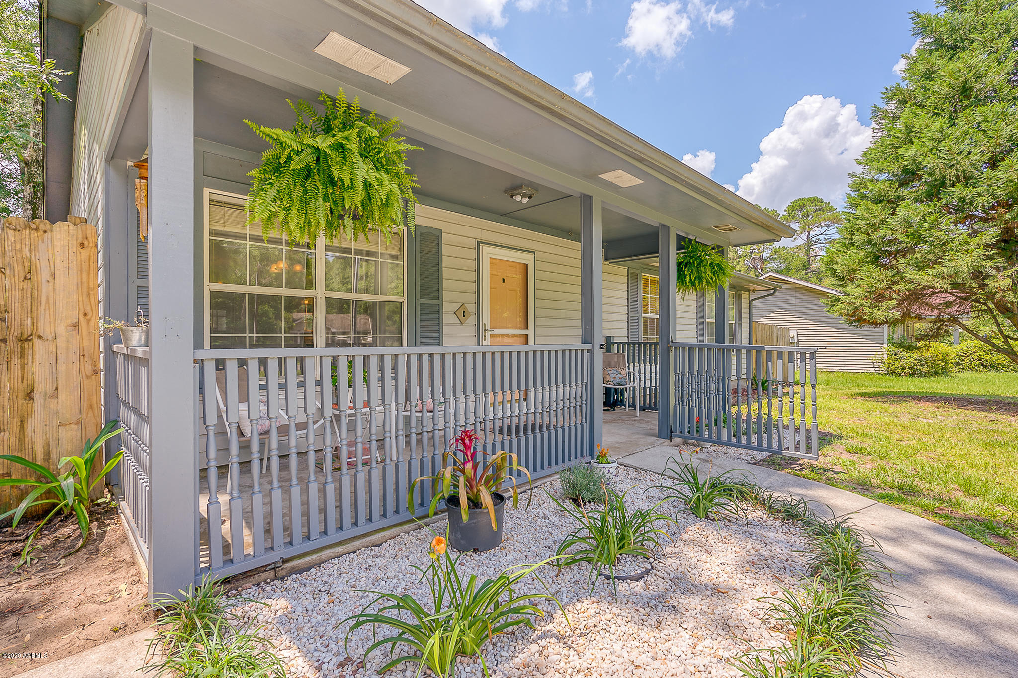 22 Hewlett Road Beaufort, SC 29907 - Photo 2 of 30 21