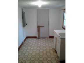 464 East Fork Road Greeneville, TN 37743 - Photo 4 of 14 Mudroom