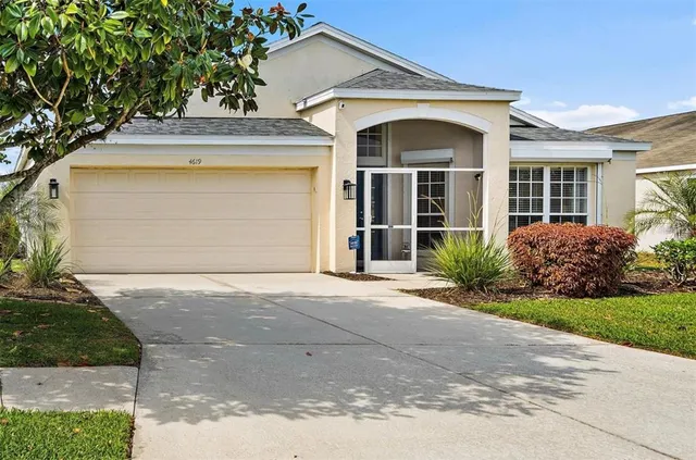 $3,200 | 4619 Turtle Bay Terrace, Bradenton, FL 34203