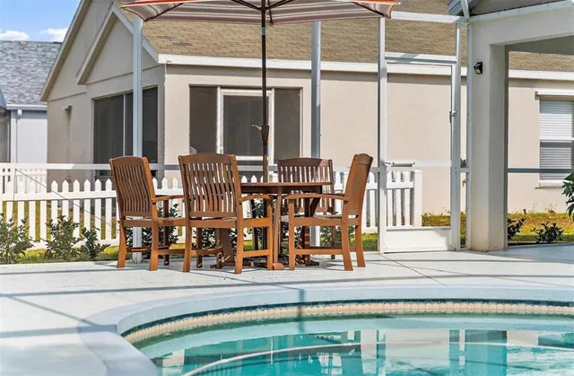 $3,200 | 4619 Turtle Bay Terrace, Bradenton, FL 34203