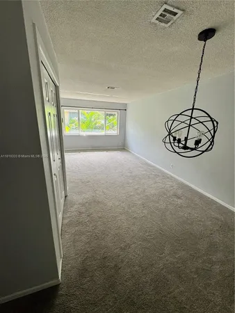 $1,950 | 2701 Northeast 1st Street, Unit 203, Pompano Beach, FL 33062