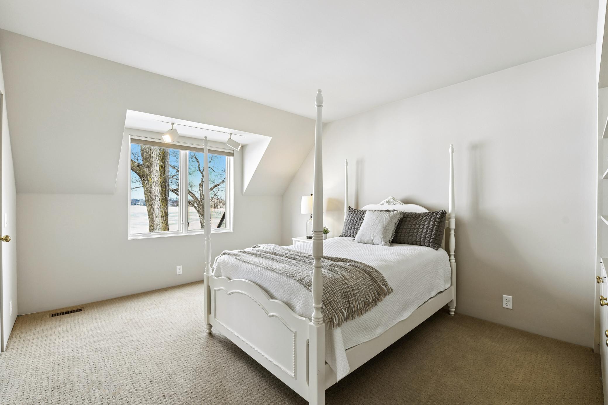 4770 Manitou Road Excelsior, MN 55331 - Photo 25 of 41