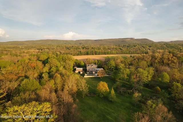 a view of outdoor space