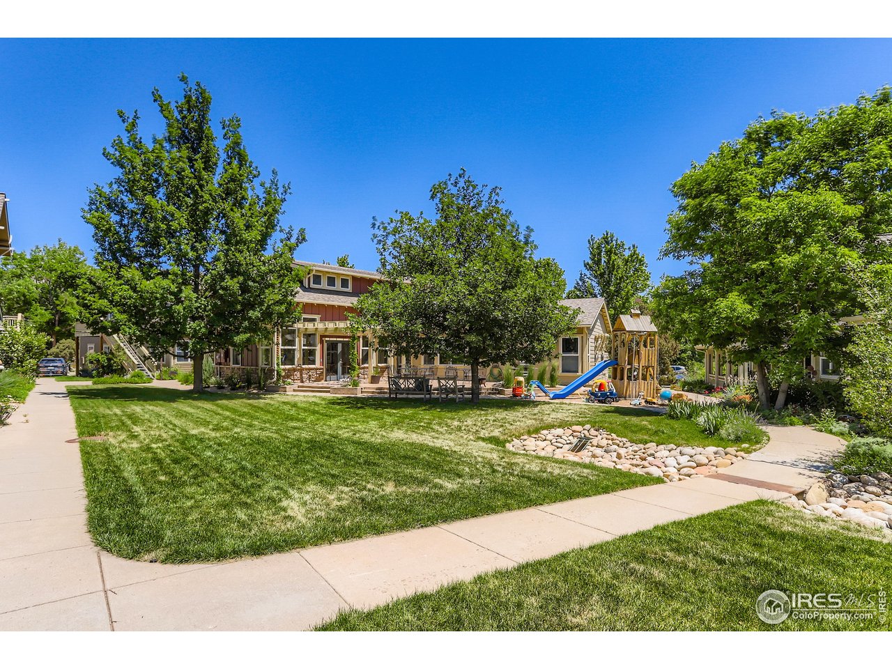 193 2nd Avenue, Unit A Lyons, CO 80540 - Photo 19 of 40 a view of a volley ball court