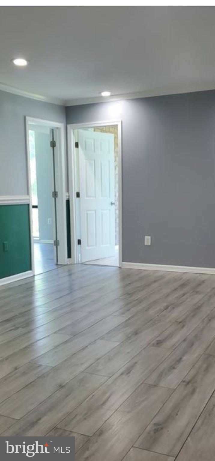 8645 Greenbelt Road, Unit 201 Greenbelt, MD 20770 - Photo 2 of 18 Living room