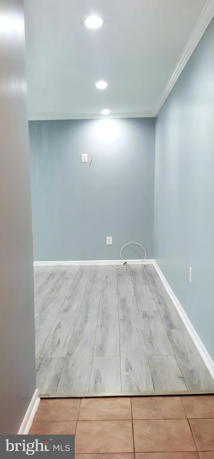 8645 Greenbelt Road, Unit 201 Greenbelt, MD 20770 - Photo 3 of 18 Living room