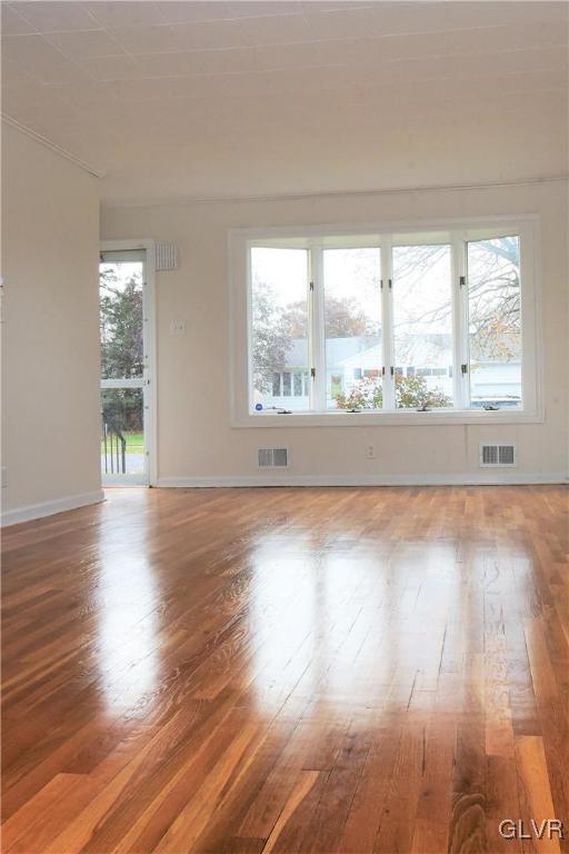 2118 Grove Road Bethlehem, PA 18018 - Photo 8 of 24 Gallery Image 8