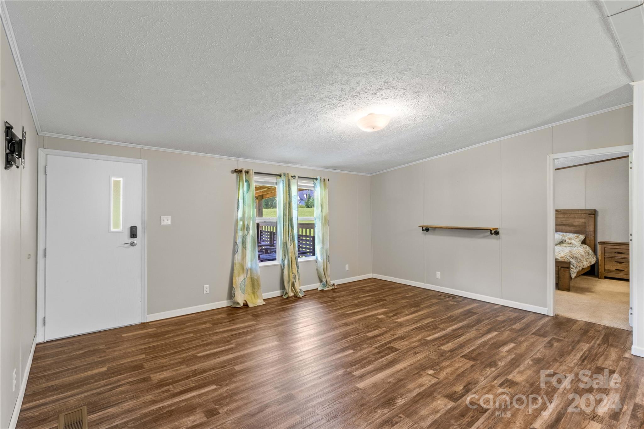 359 Melton Road Elkin, NC 28621 - Photo 6 of 37 Gallery Image 6