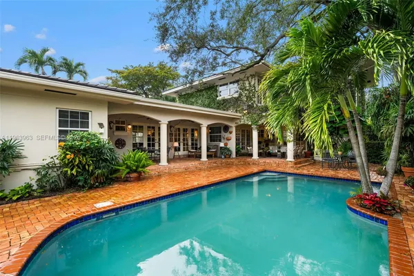 $3,895,000 | 1255 Algardi Avenue, Coral Gables, FL 33146