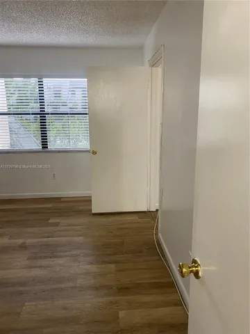 $2,300 | 911 Northeast 209th Terrace, Unit 105, North Miami Beach, FL 33179