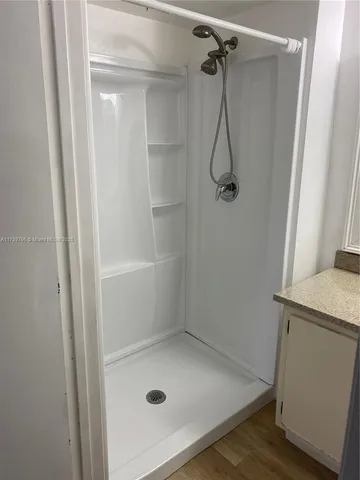 $2,300 | 911 Northeast 209th Terrace, Unit 105, North Miami Beach, FL 33179