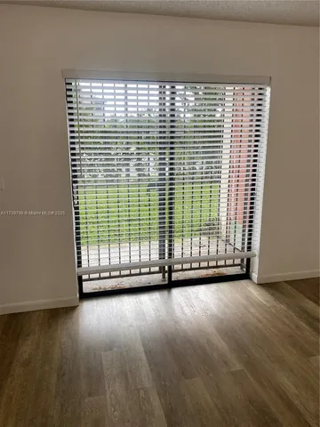 $2,300 | 911 Northeast 209th Terrace, Unit 105, North Miami Beach, FL 33179