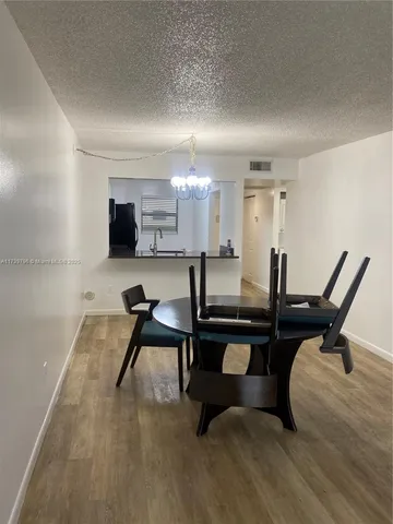 $2,300 | 911 Northeast 209th Terrace, Unit 105, North Miami Beach, FL 33179