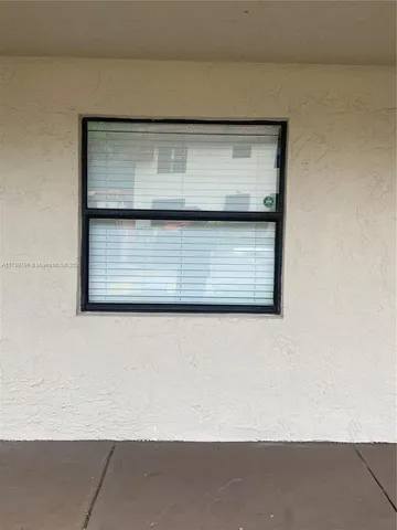 $2,300 | 911 Northeast 209th Terrace, Unit 105, North Miami Beach, FL 33179