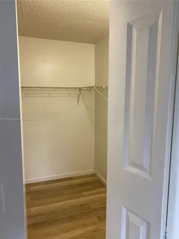 $2,300 | 911 Northeast 209th Terrace, Unit 105, North Miami Beach, FL 33179