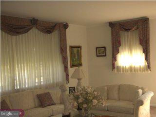 1614 Fox Chase Road Philadelphia, PA 19152 - Photo 2 of 6 Gallery Image 2