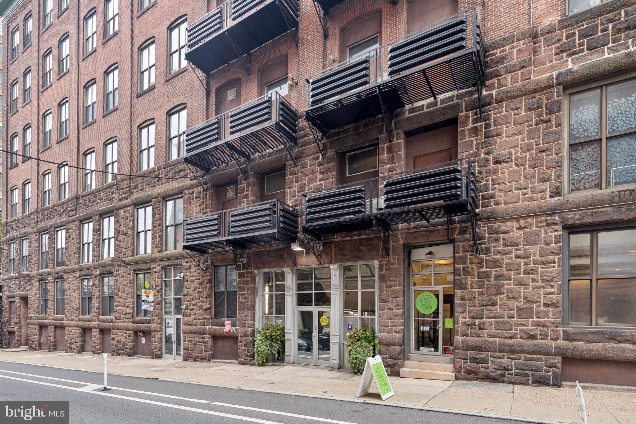 428 North 13th Street, Unit 3E Philadelphia, PA 19123 - Photo 33 of 44