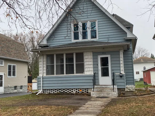 $149,900 | 304 East 3rd Street, Albert Lea, MN 56007
