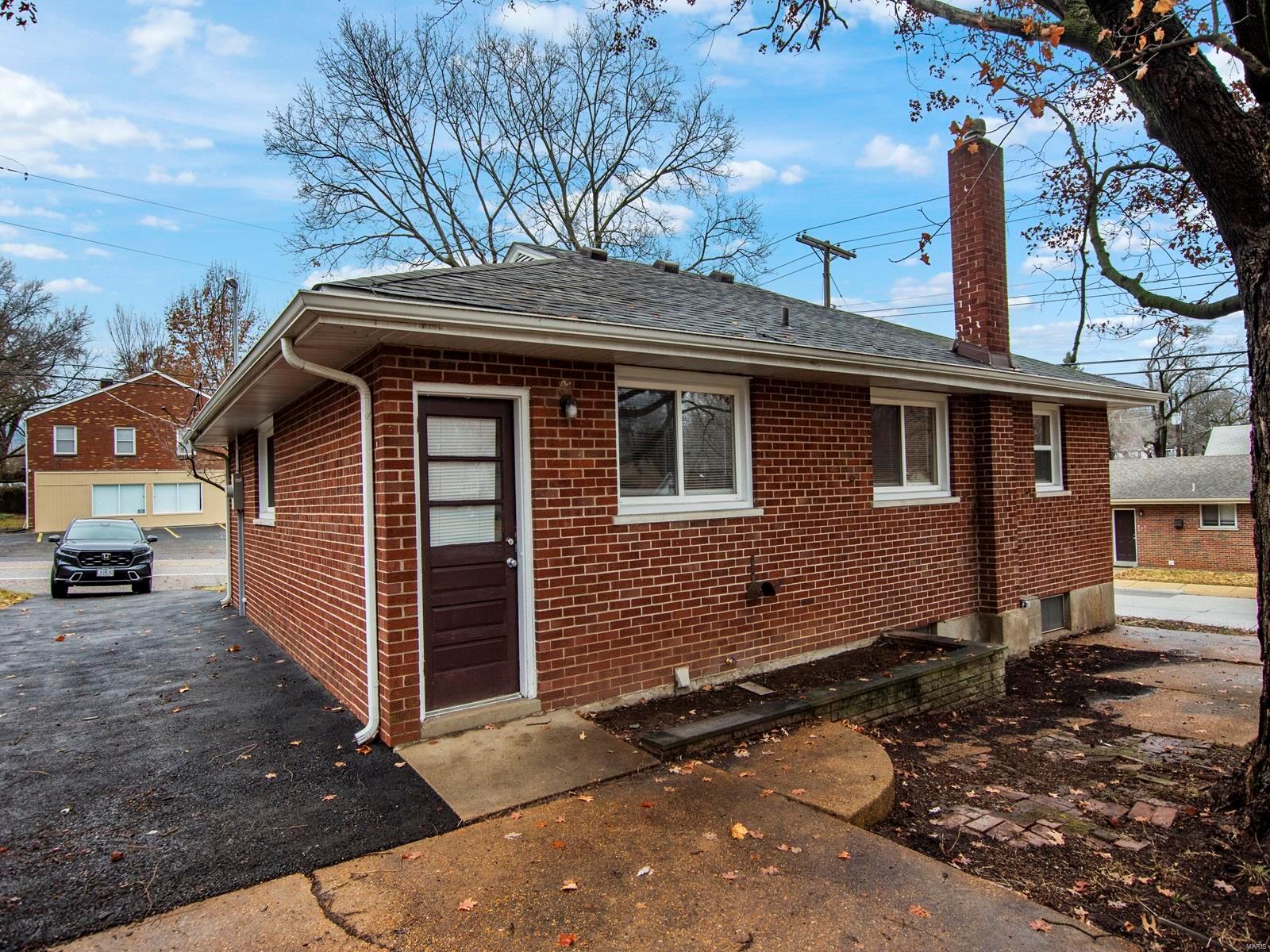 3562 Brown Road St. Louis, MO 63114 - Photo 15 of 18 Gallery Image 15
