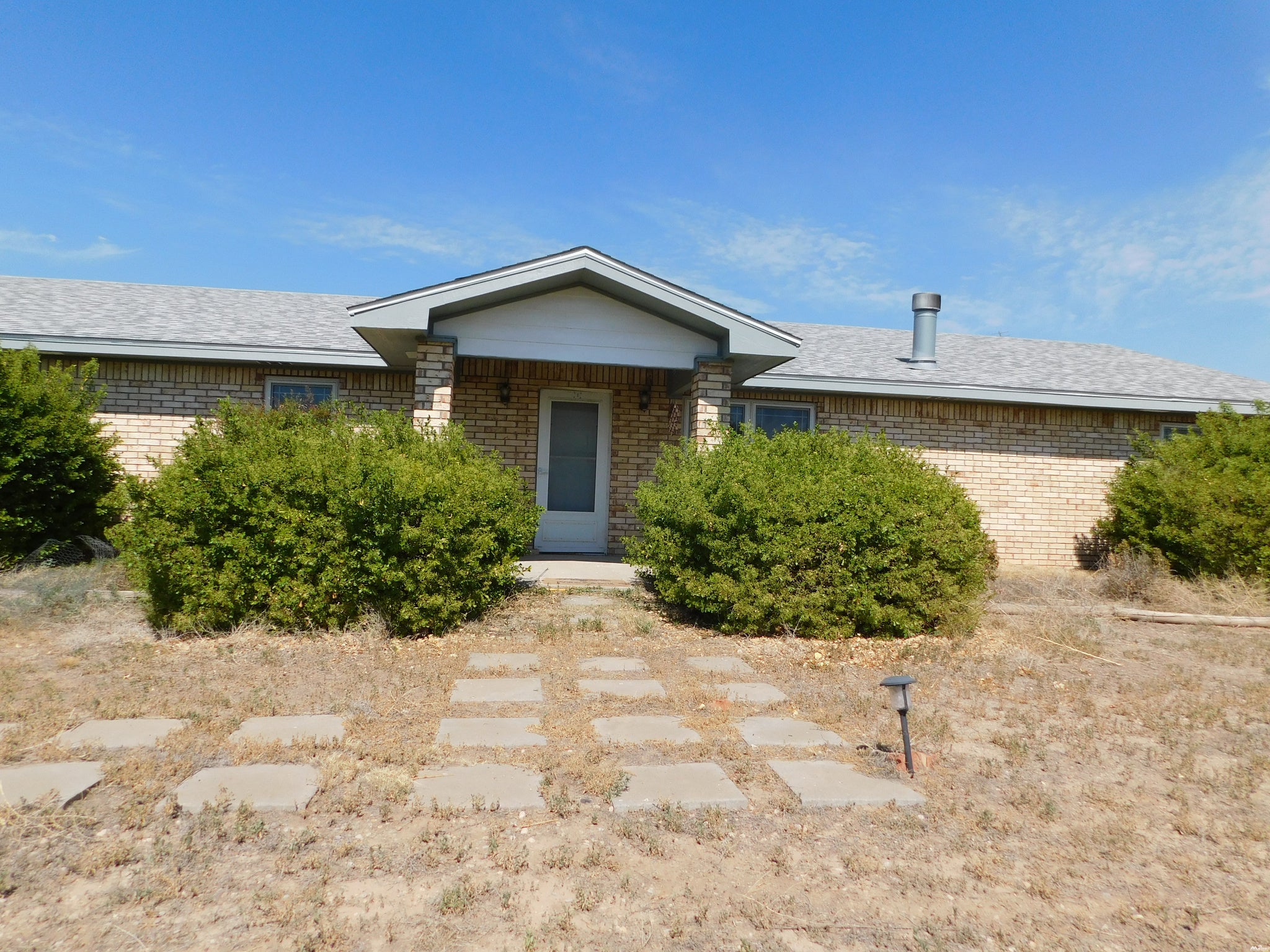 3401 Clearview Road Roswell, NM 88201 - Photo 1 of 23 Gallery Image 1