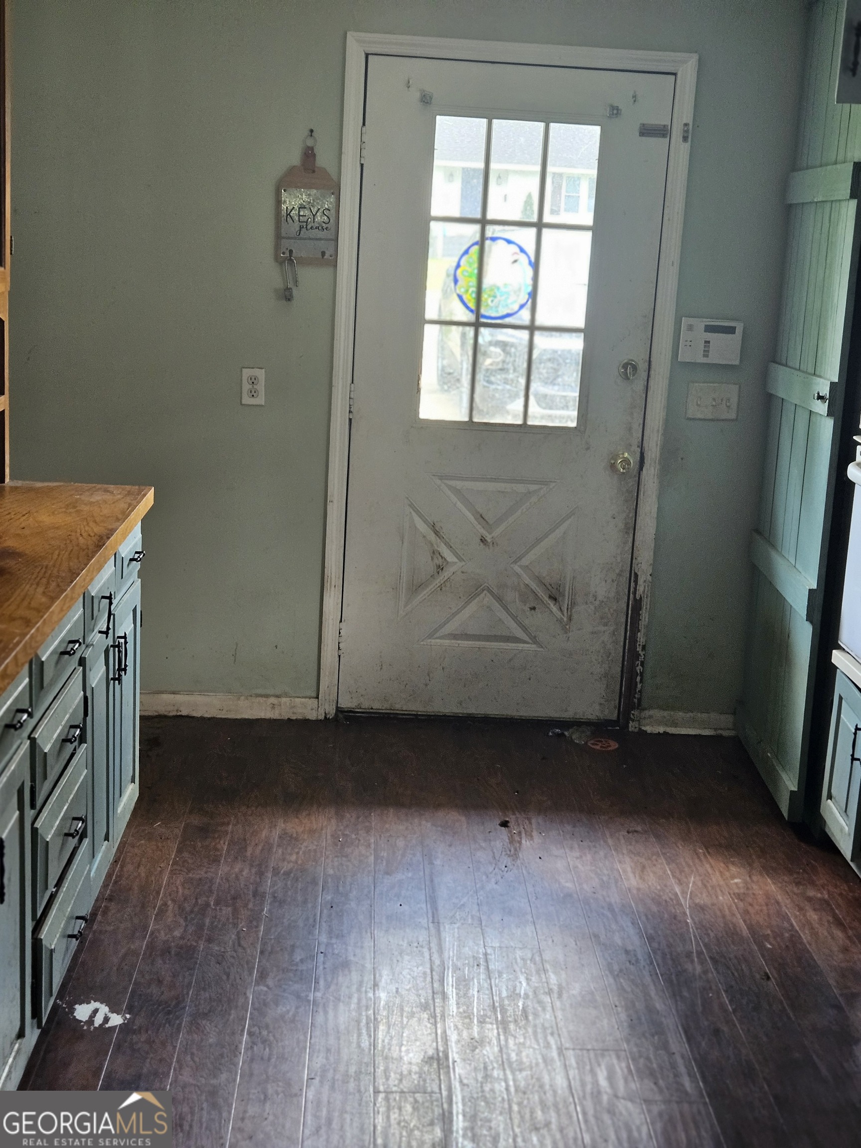 57 Pine Street Hazlehurst, GA 31539 - Photo 4 of 18 BACK OF KITCHEN