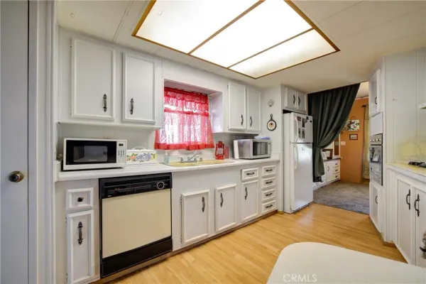 $89,900 | 3700 Buchanan Street, Unit 105, Riverside, CA 92503