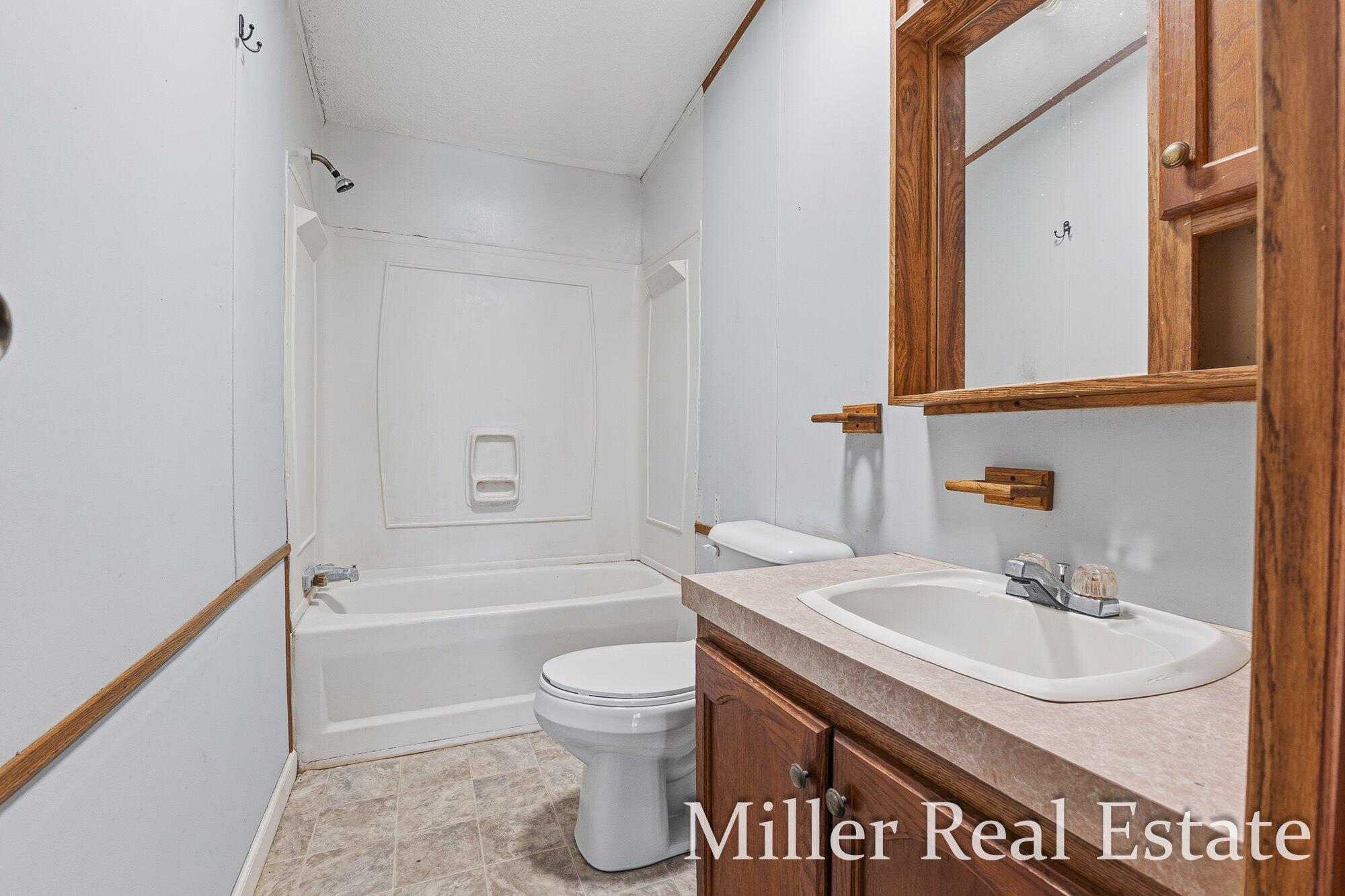 12780 North Avenue Bellevue, MI 49021 - Photo 19 of 47 23-WM12780north-16