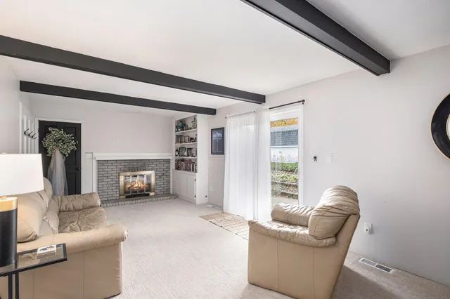 $464,900 | 2390 Basswood Street, Jenison, MI 49428