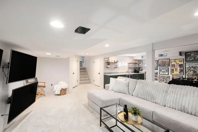 $464,900 | 2390 Basswood Street, Jenison, MI 49428