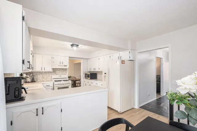 $464,900 | 2390 Basswood Street, Jenison, MI 49428