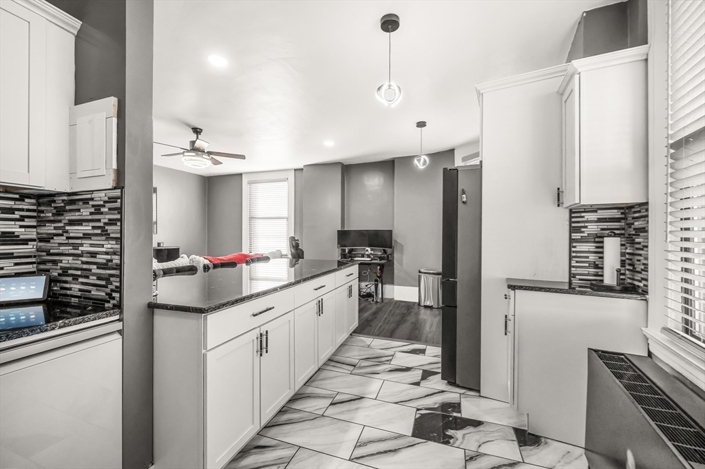 140 Chestnut Street, Unit 706 Springfield, MA 01103 - Photo 11 of 22