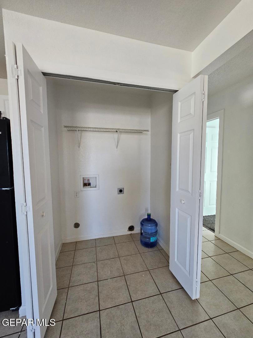 401 South 5th Street Anthony, TX 79821 - Photo 13 of 26 a view of an empty room