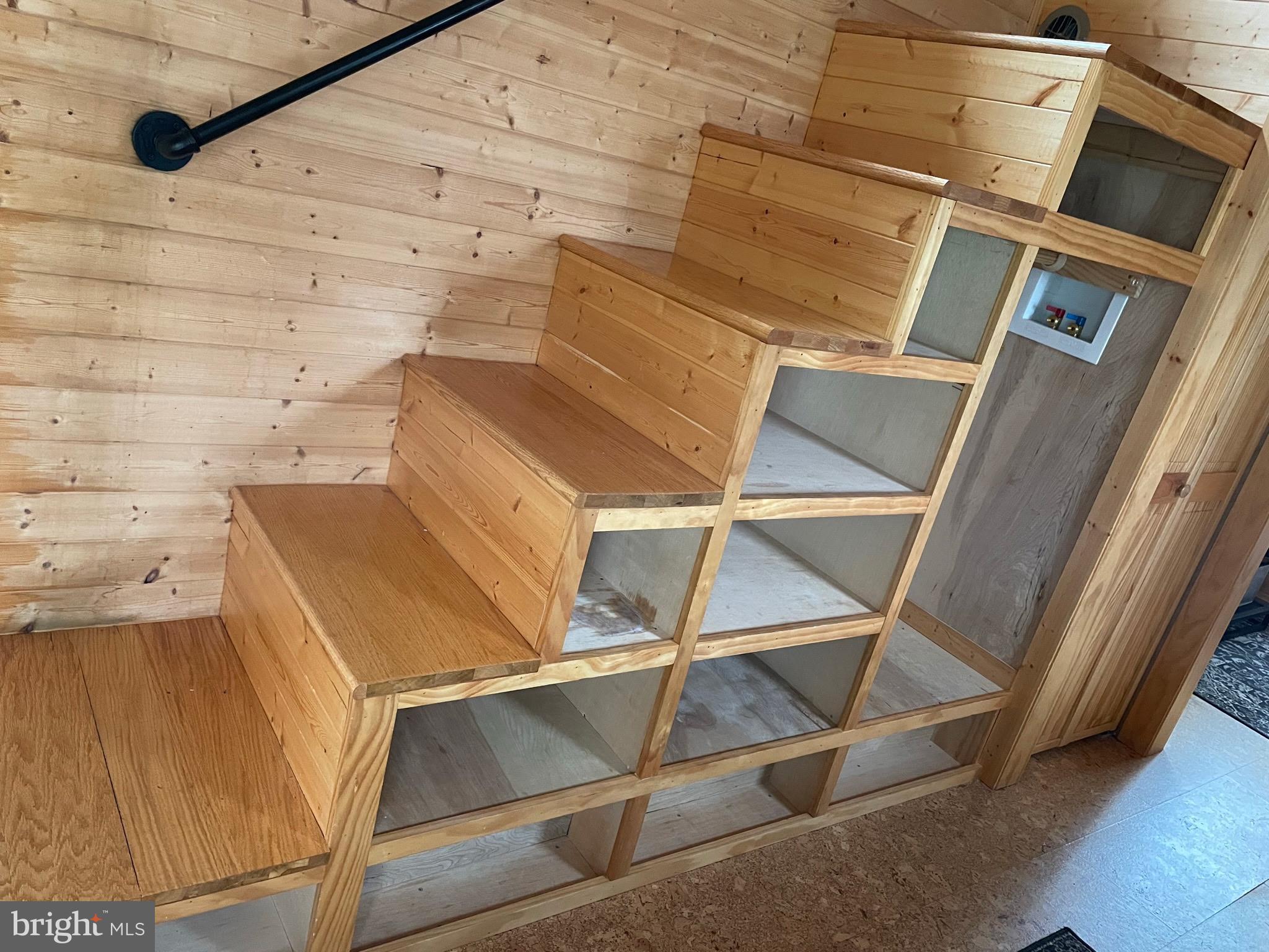 867 Schwanger Road Elizabethtown, PA 17022 - Photo 17 of 18 a view of an empty room with wooden floor