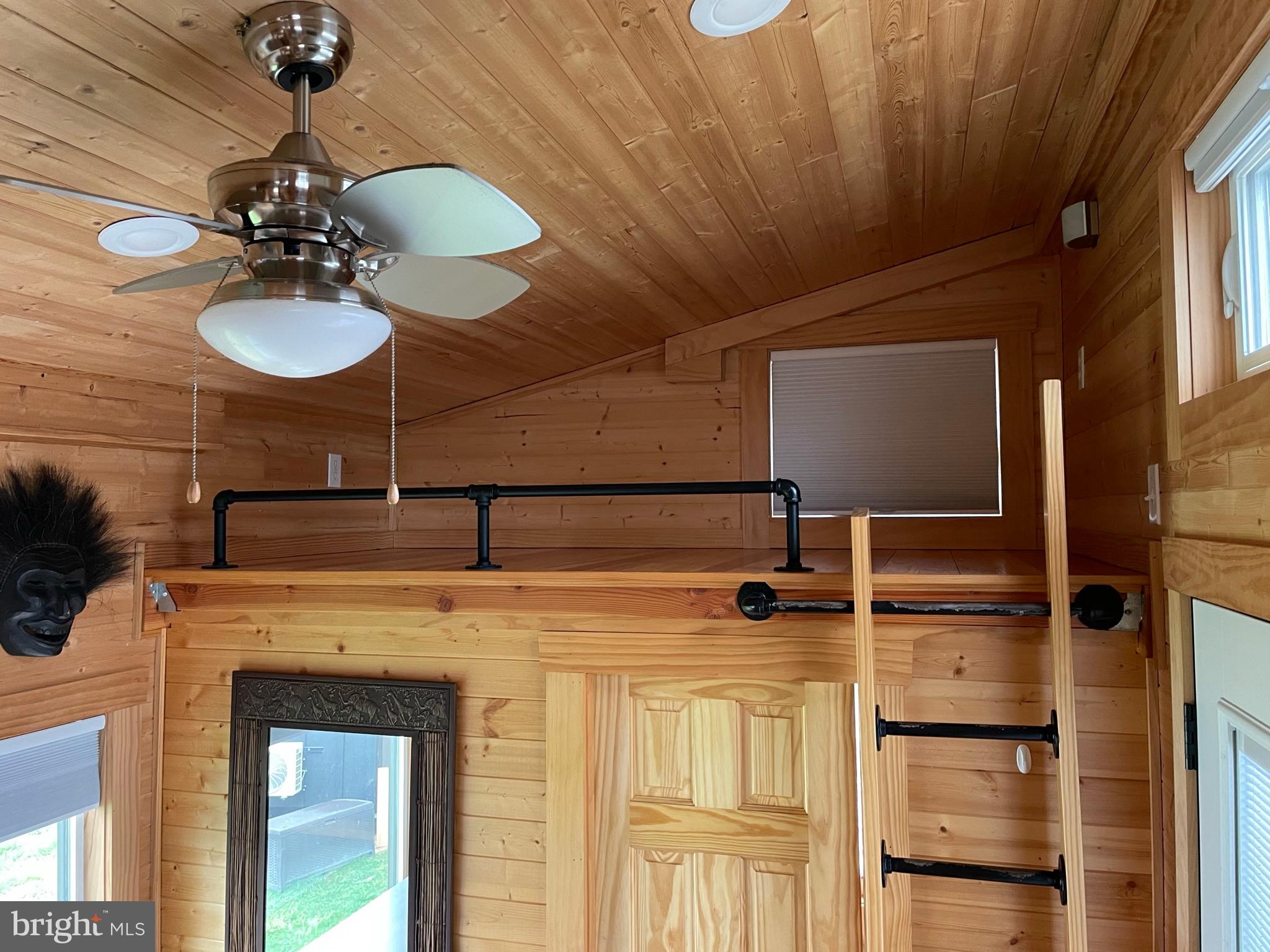 867 Schwanger Road Elizabethtown, PA 17022 - Photo 4 of 18 a table with a chandelier