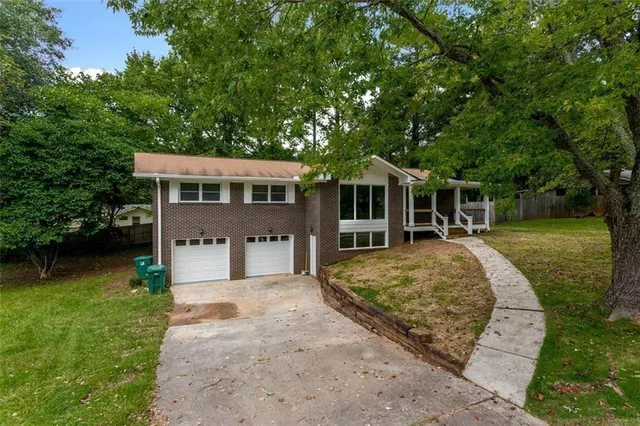 $2,600 | 3560 Dunn Street Southeast, Smyrna, GA 30080