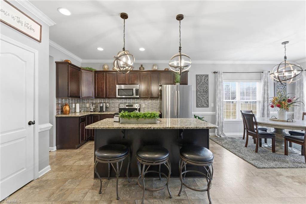 512 Paul Pope Road Thomasville, NC 27360 - Photo 11 of 48