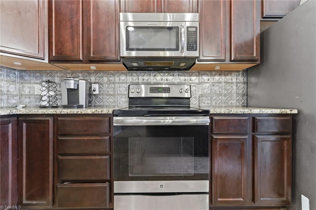 512 Paul Pope Road Thomasville, NC 27360 - Photo 12 of 48