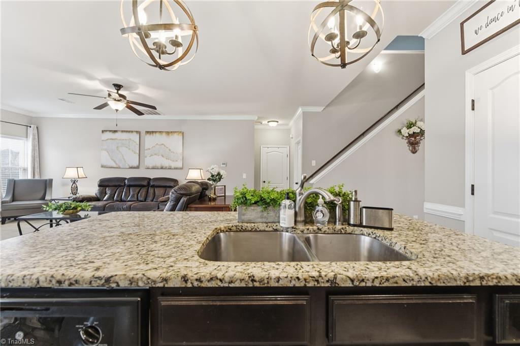 512 Paul Pope Road Thomasville, NC 27360 - Photo 14 of 48