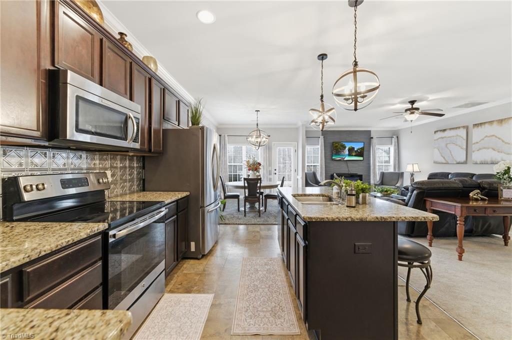 512 Paul Pope Road Thomasville, NC 27360 - Photo 15 of 48