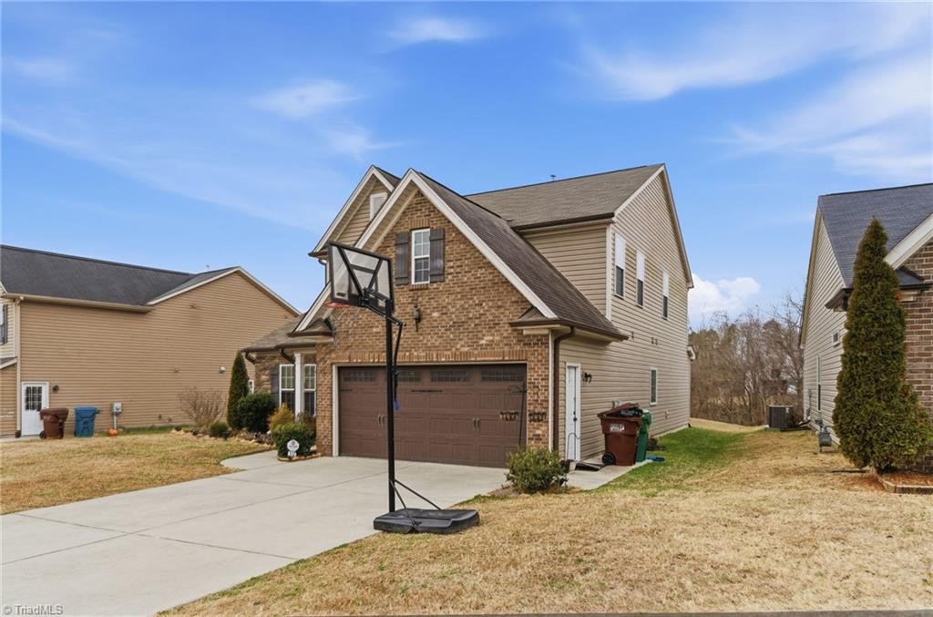 512 Paul Pope Road Thomasville, NC 27360 - Photo 3 of 48