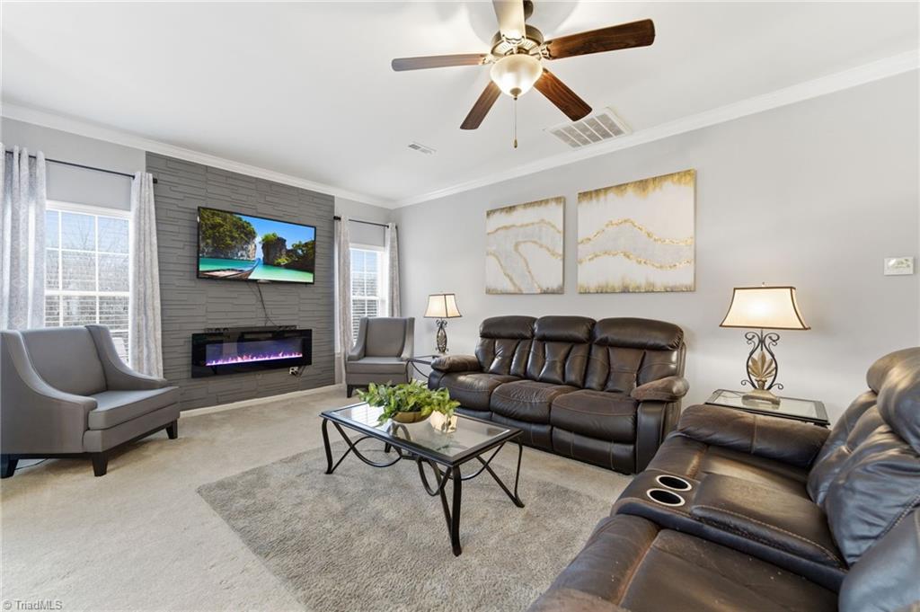 512 Paul Pope Road Thomasville, NC 27360 - Photo 8 of 48