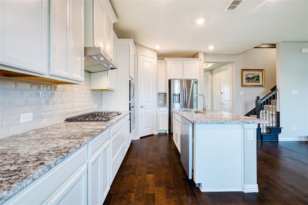 2317 Connor Way Carrollton, TX 75010 - Photo 13 of 37