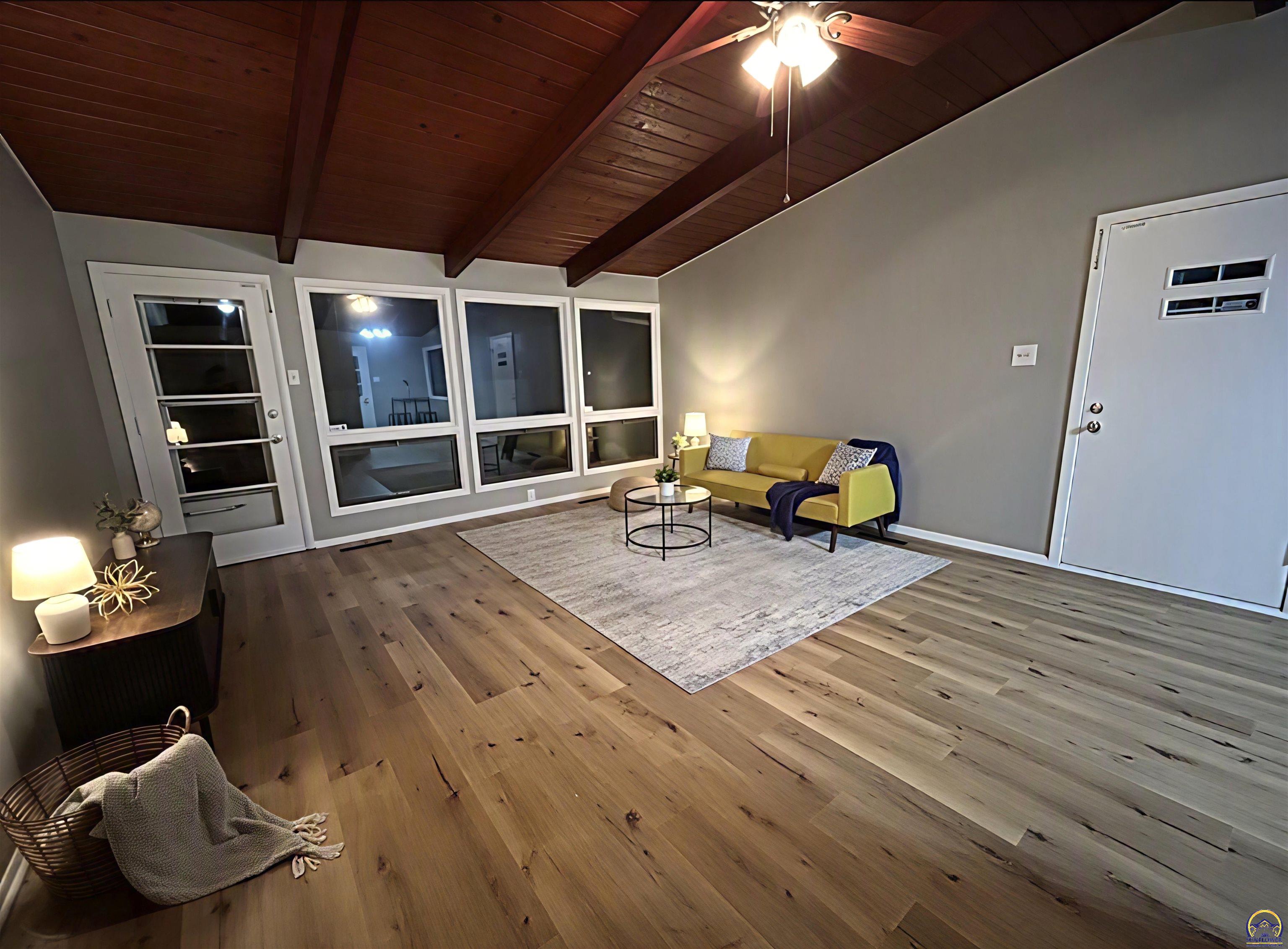 2516 Southwest Burnett Road Topeka, KS 66614 - Photo 3 of 23