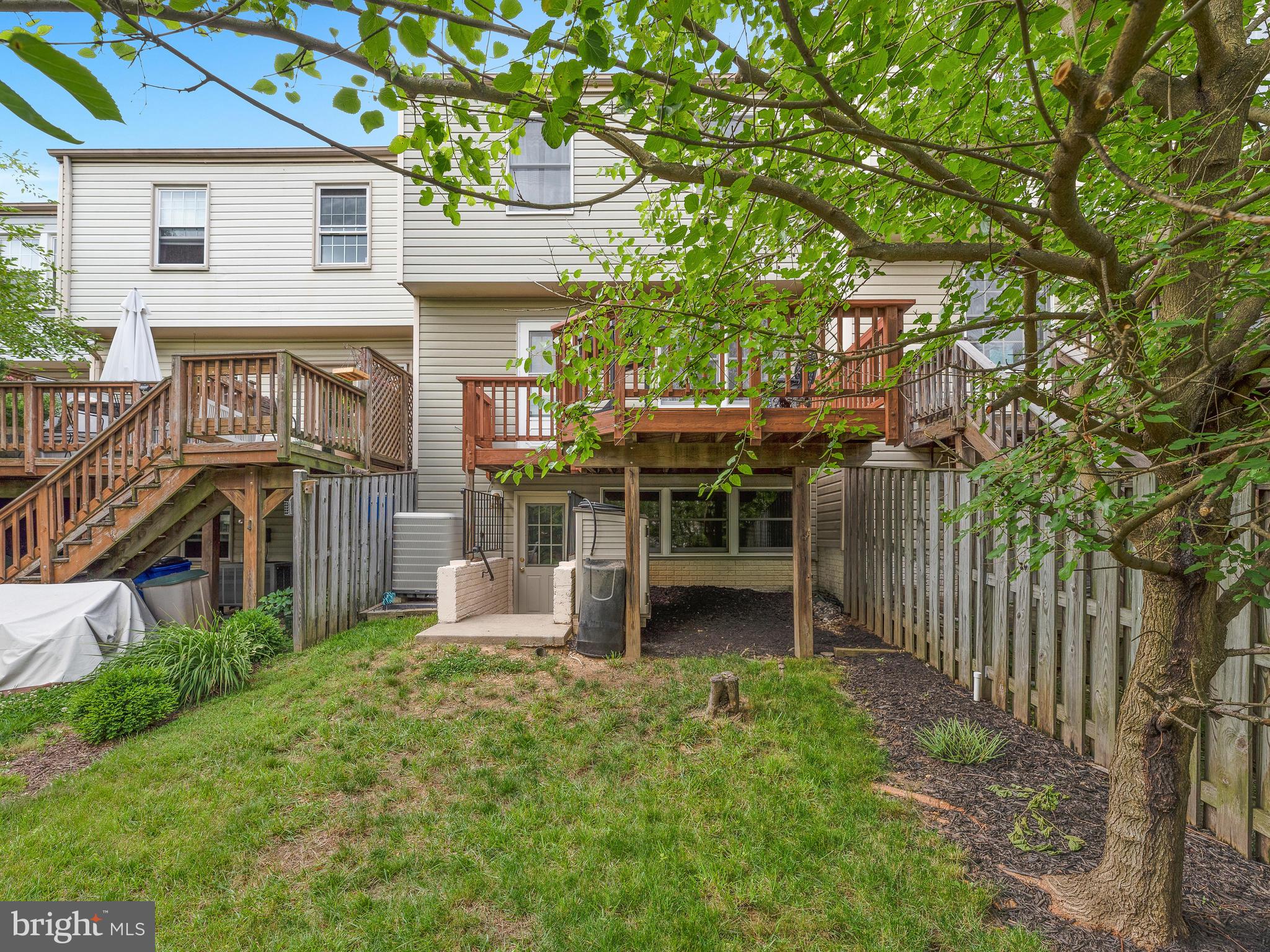 8021 Brightwood Court Ellicott City, MD 21043 - Photo 34 of 35 Rear yard